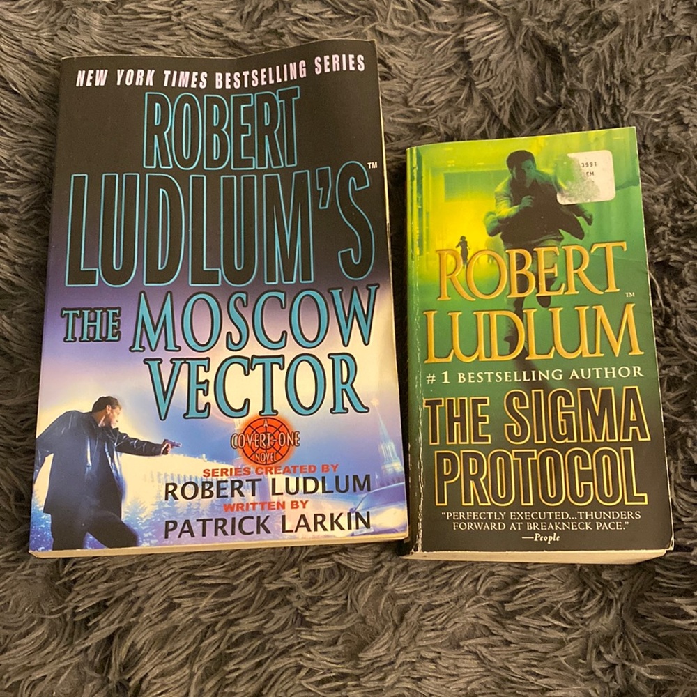 Robert Ludlum books